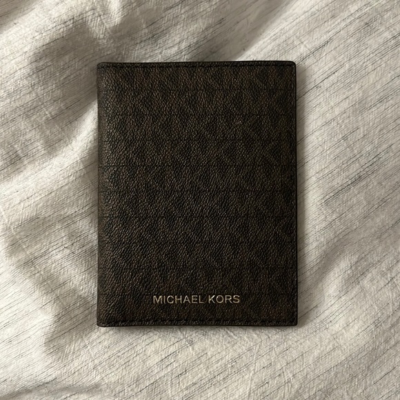 Michael Kors Bags New Michael Kors Jet Set Passport Wallet Poshmark